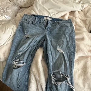 TORRID VINTAGE DISTRESSED SLINNY JEANS